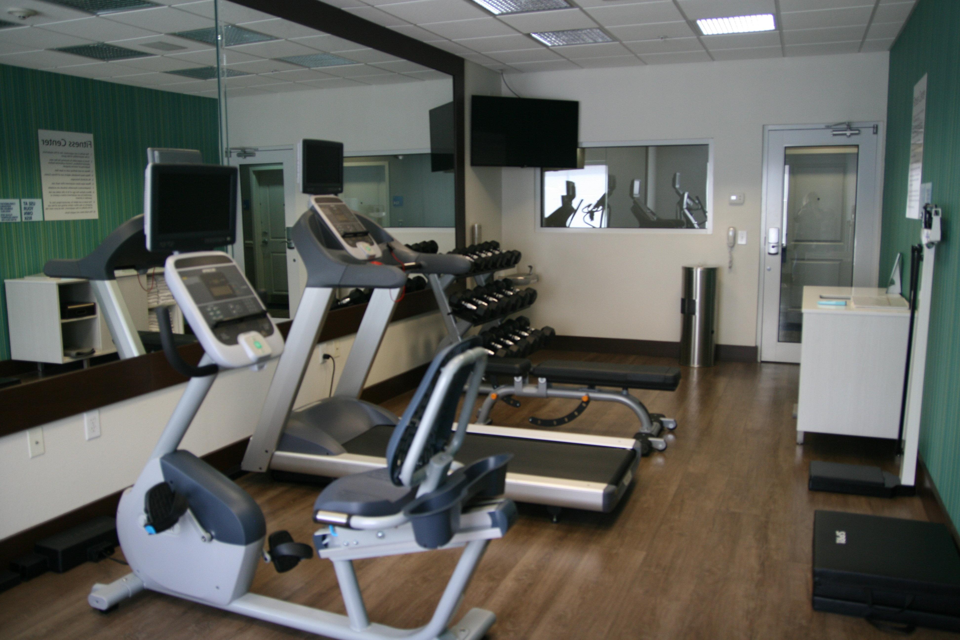 Holiday Inn Express Hotel & Suites Clute-Lake Jackson By Ihg Dış mekan fotoğraf