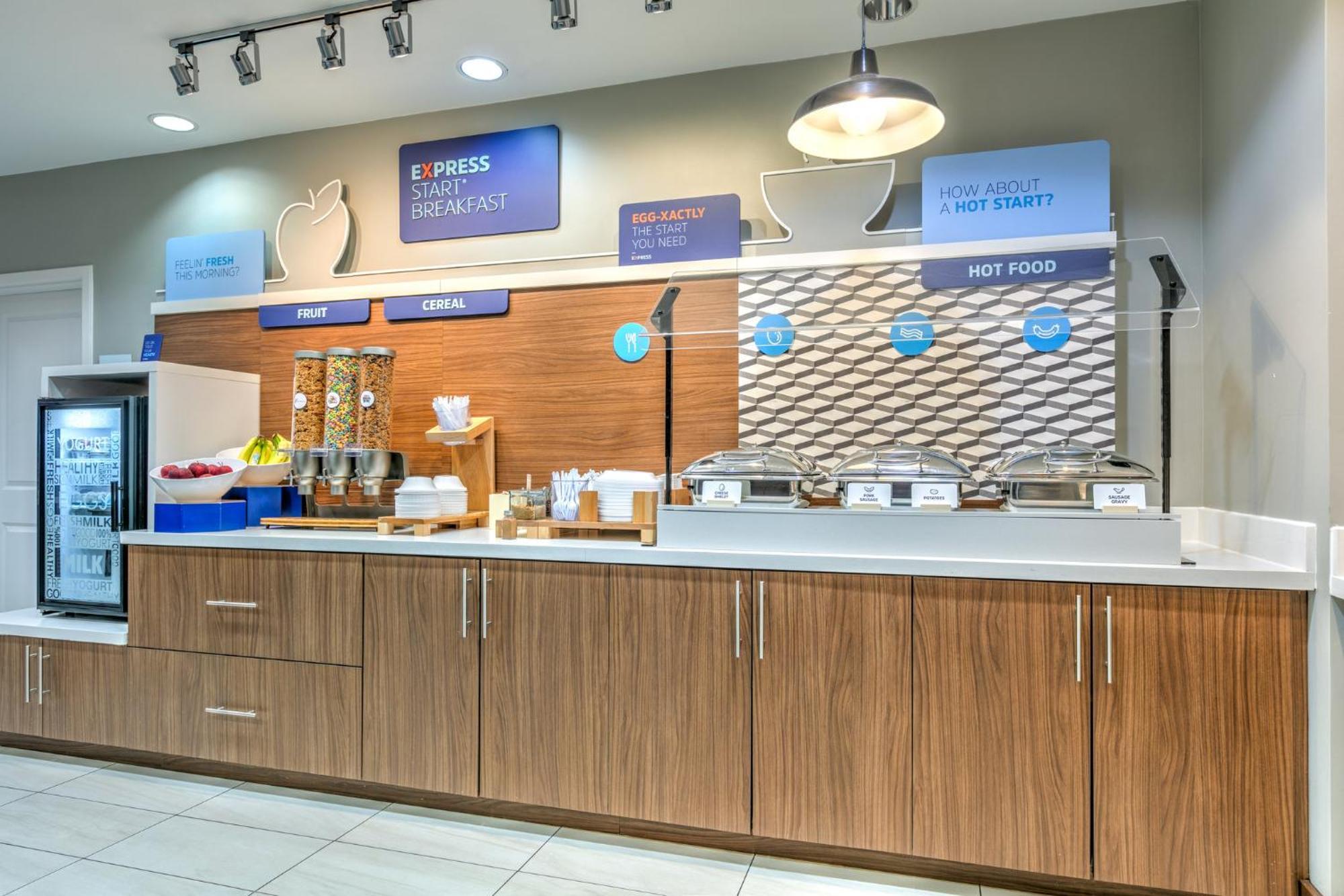 Holiday Inn Express Hotel & Suites Clute-Lake Jackson By Ihg Dış mekan fotoğraf