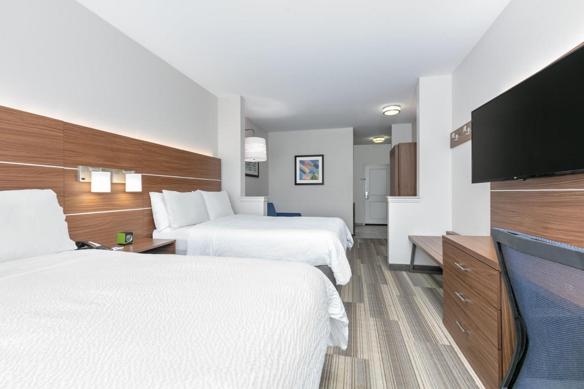 Holiday Inn Express Hotel & Suites Clute-Lake Jackson By Ihg Dış mekan fotoğraf