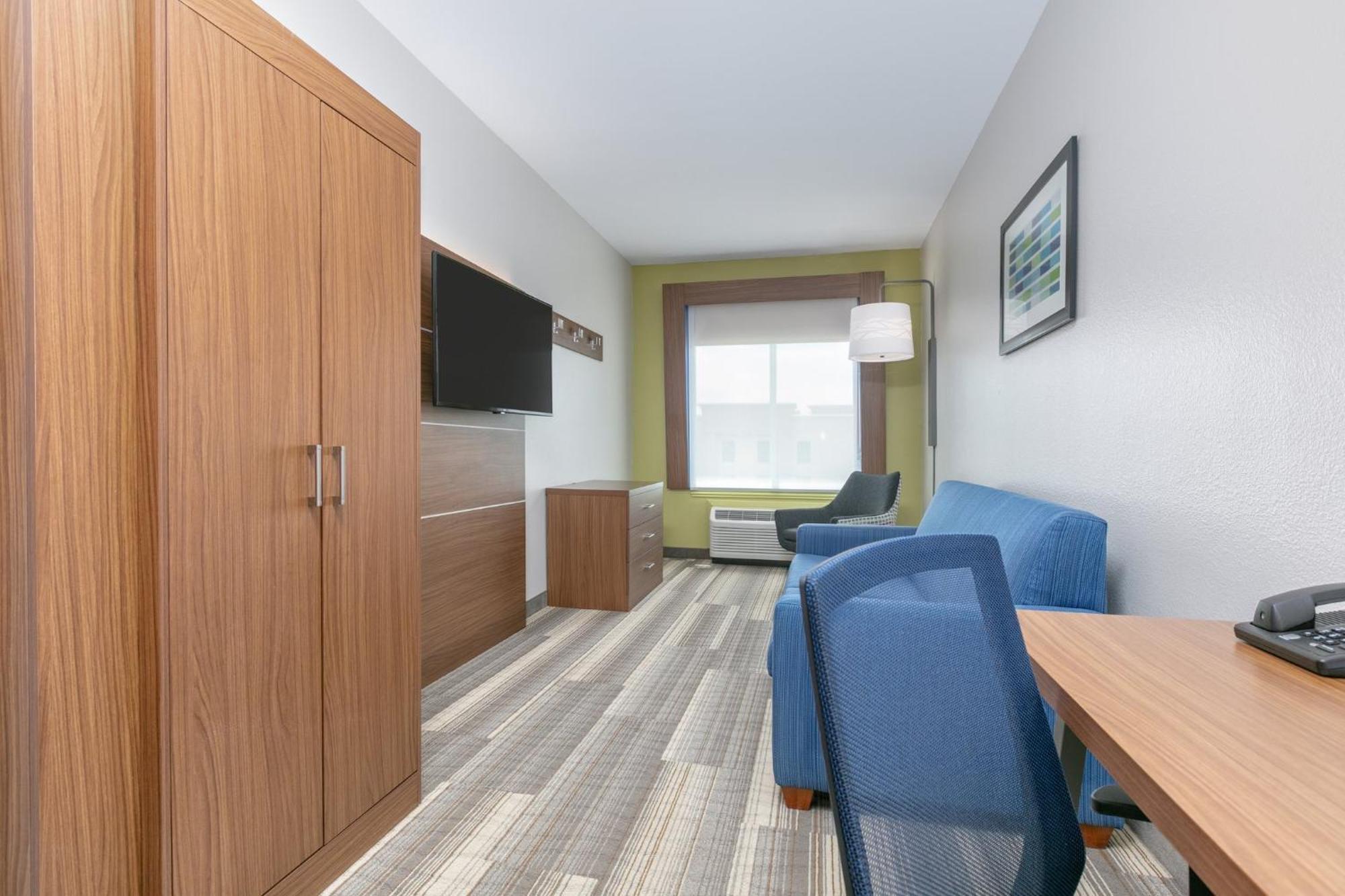 Holiday Inn Express Hotel & Suites Clute-Lake Jackson By Ihg Dış mekan fotoğraf